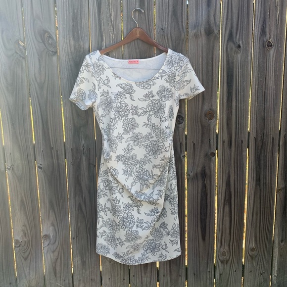 Hello Miz maternity dress - Picture 1 of 3